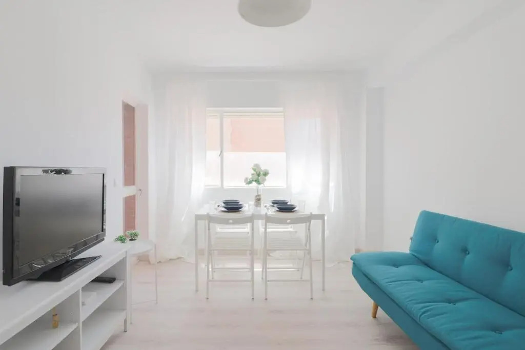 C85 - Brand New 3 Bedroom Apartment by the Center