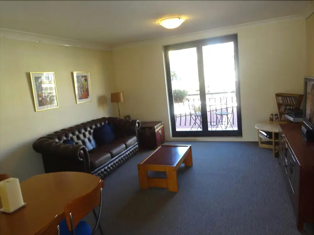 Comfy and Convenient Living at the Italian Forum Leichardt - ITALY