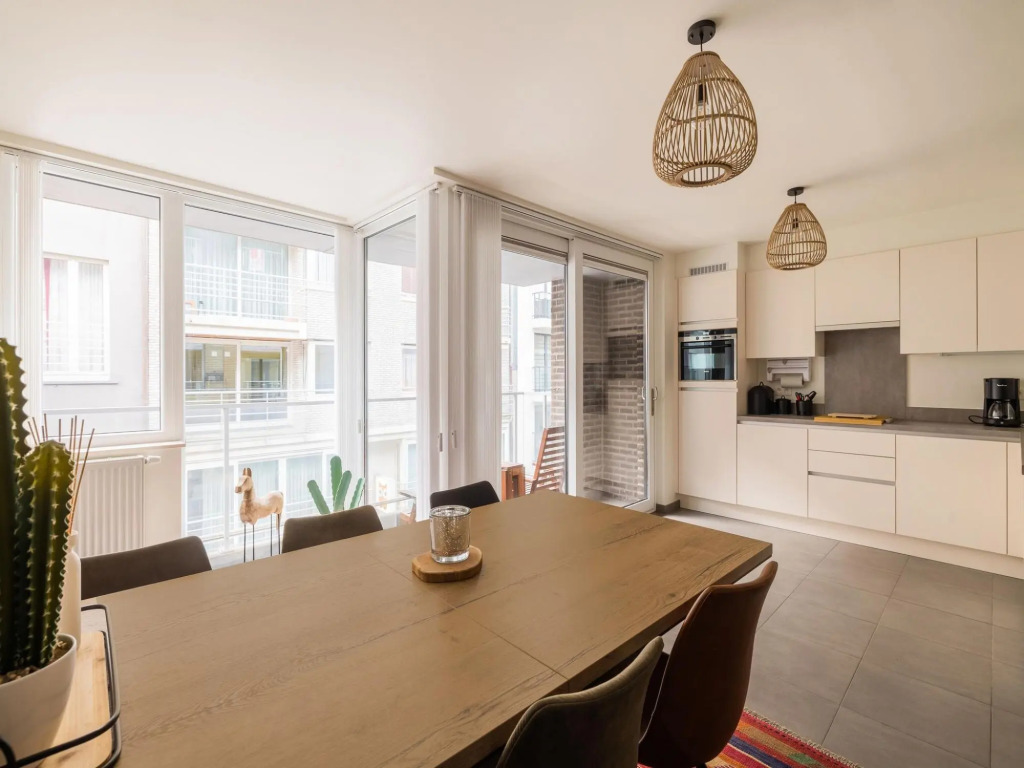 Cosy apartment in Blankenberge with sea-views