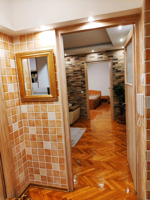 V2 with Love - Vintage Modern and Spacious