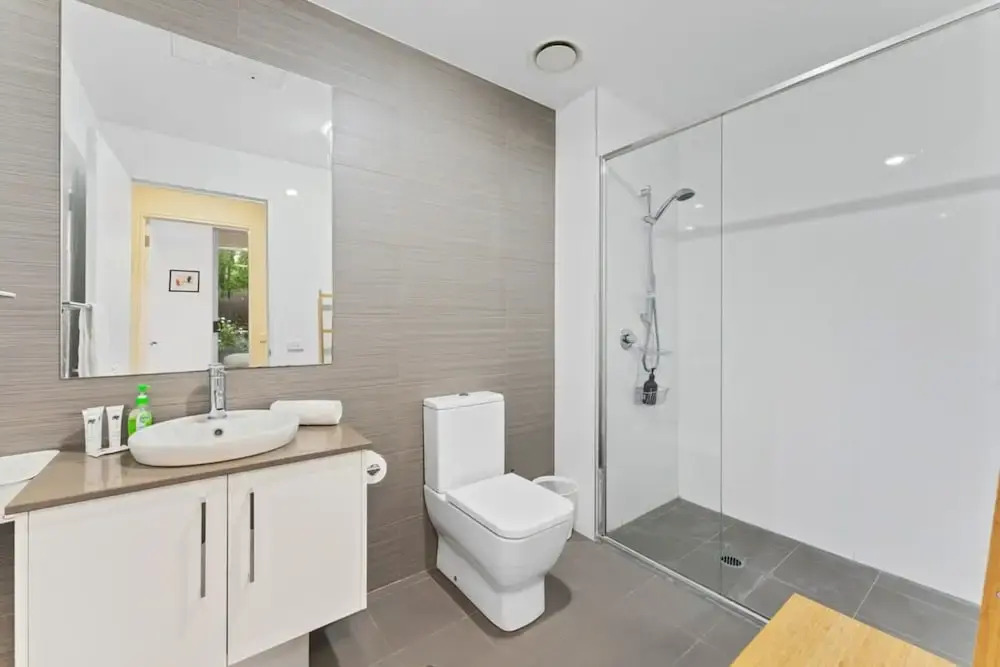 Tranquil 1-bed Apartment With Courtyard, Pool, BBQ