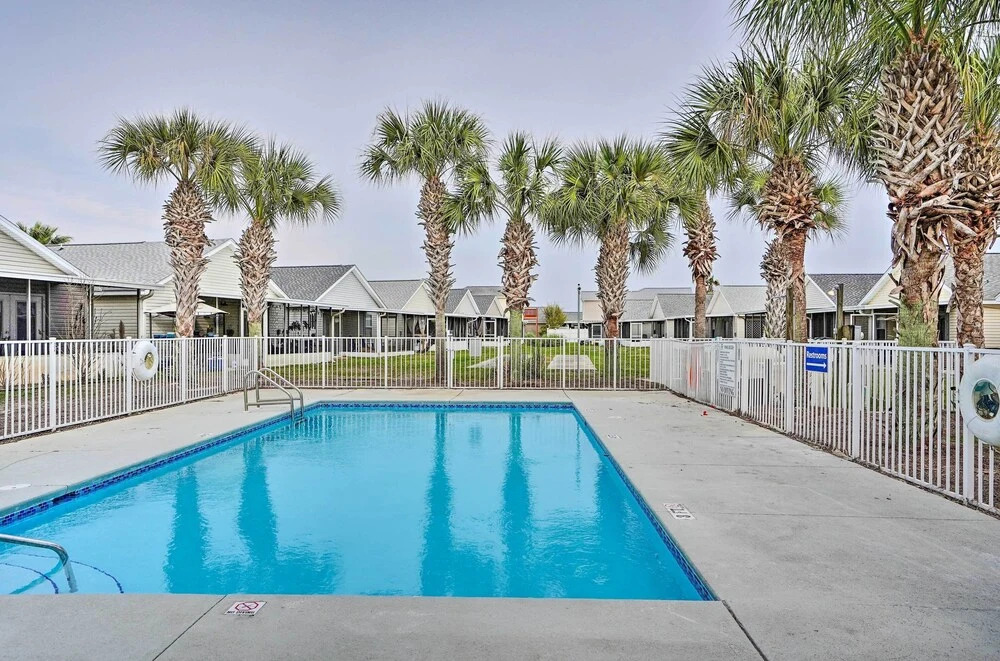 1 Mi to Beach: Family-friendly Home in Pcb!