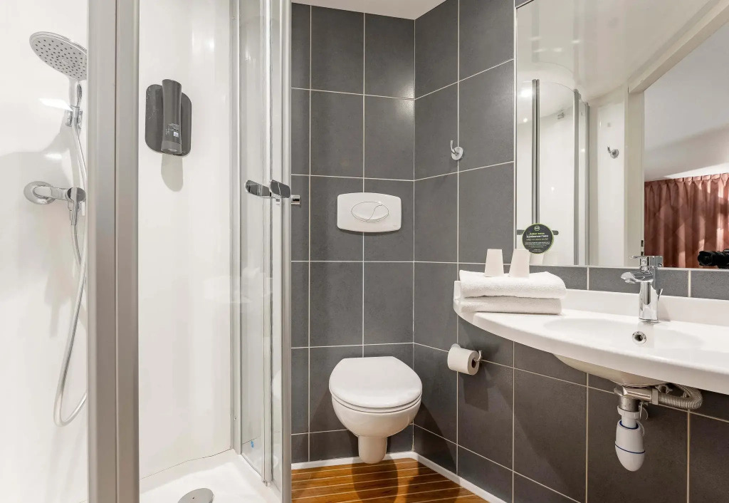 B&B HOTEL Maubeuge Gare