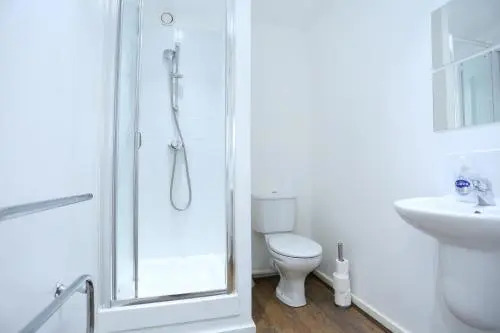 Gorgeous 2 Bathroom Woolwich