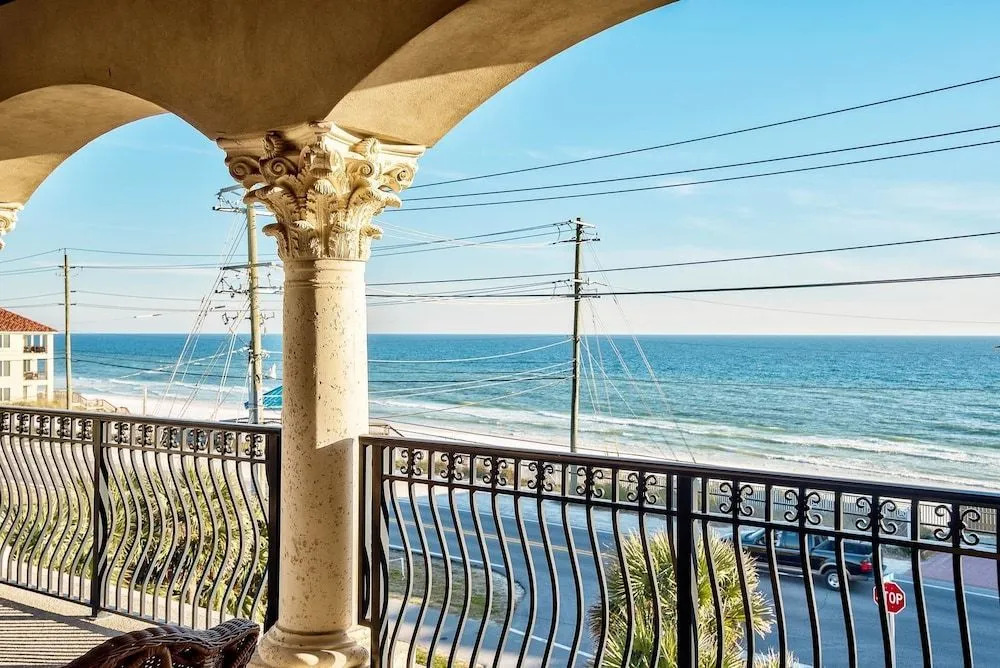 Casa Tuscany 6 Bedroom Holiday Home by Five Star Properties