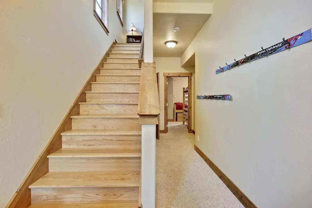 Slopeside Mountain Time Luxury Chalet by Winter Park Escapes