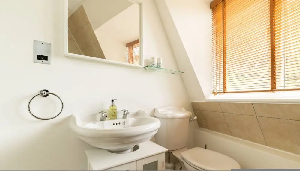 Your Home Away Newly Refurbished 3BR in Wandsworth