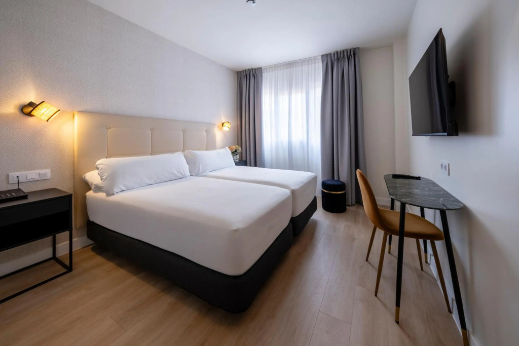 Hotel Cisneros
