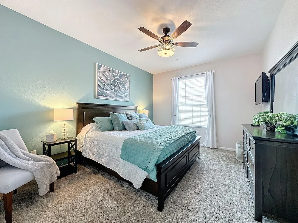 Summer Dreams 3 Bed Condo in Windsor Hills
