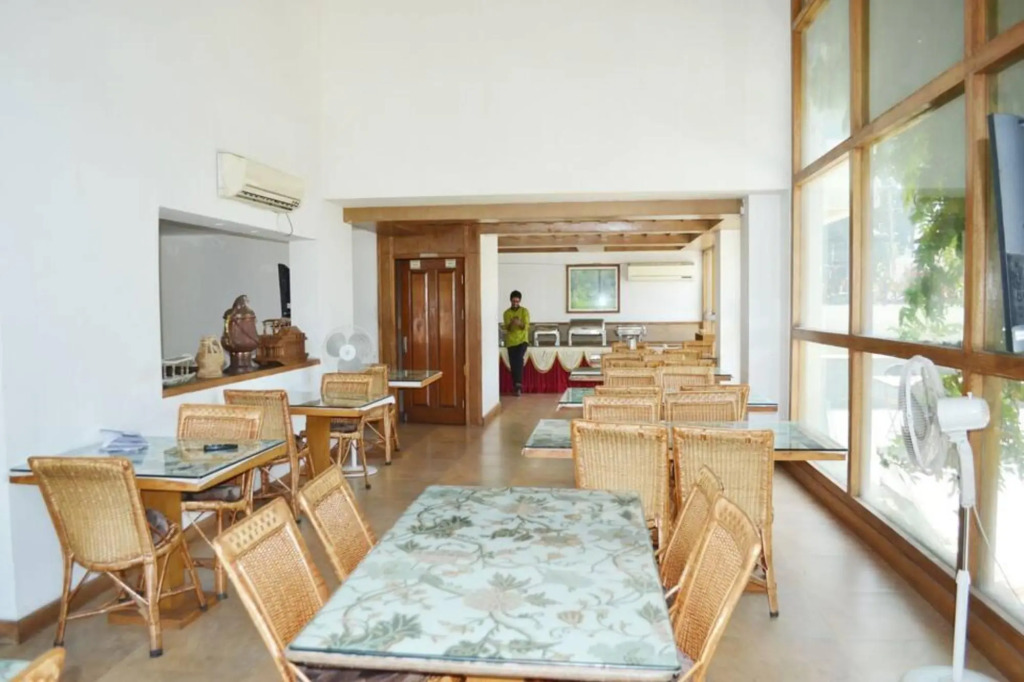 Paradise Gateway Hotel