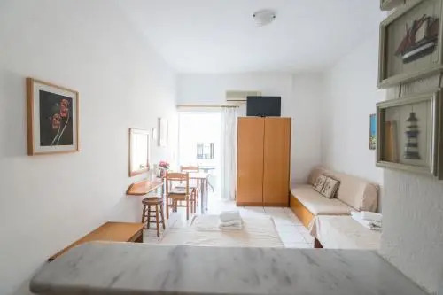 Stratis Apartments