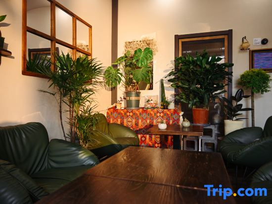 Xiangli Xiaozhu · Western-style Boutique Homestay (Five Avenue Minyuan)