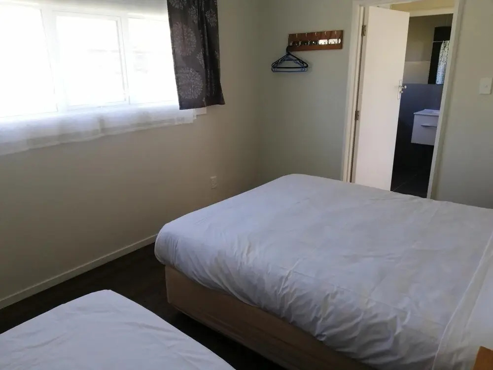 Bayfield Motel and Apartment