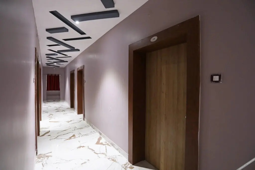 Nirmalya Plaza By OYO Rooms