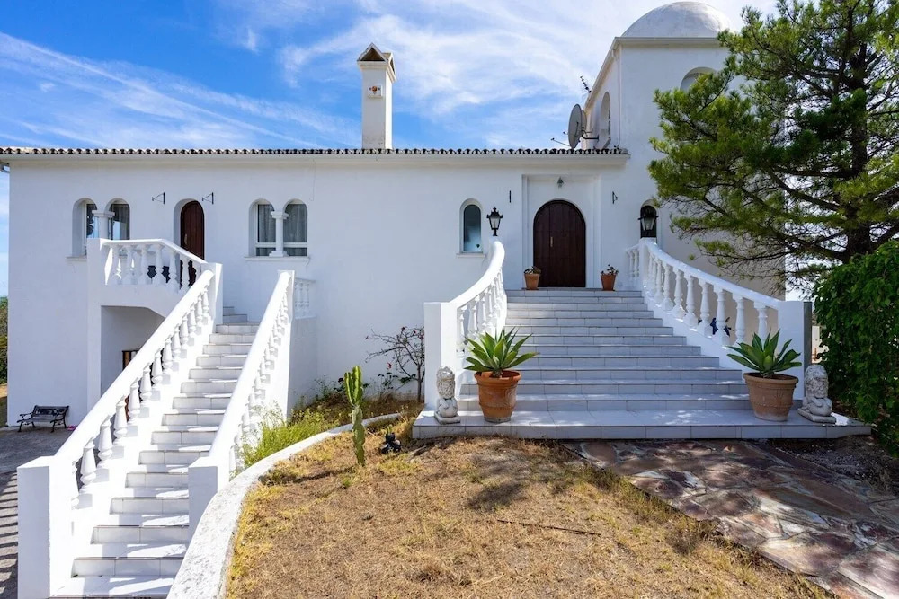 Villa Sabah with sea views