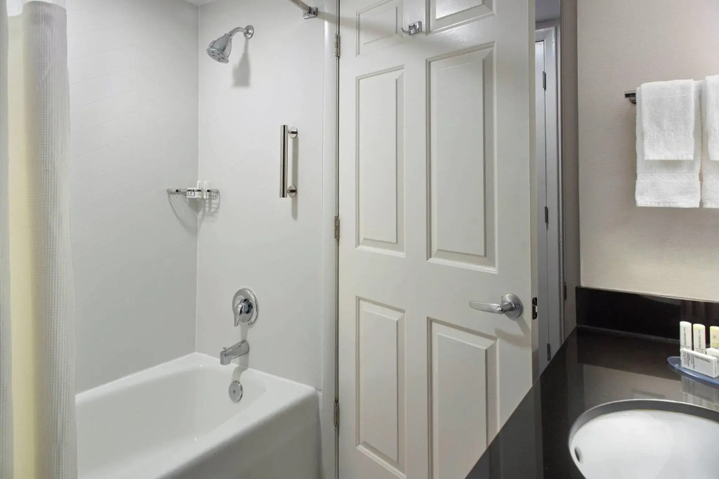 Fairfield by Marriott Inn & Suites Asheville Outlets