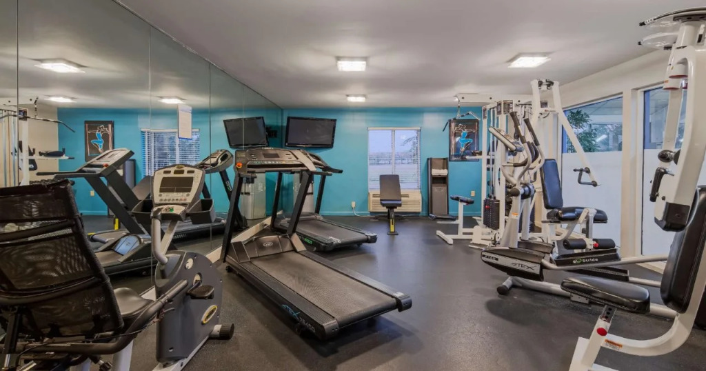 Best Western Carlton Suites