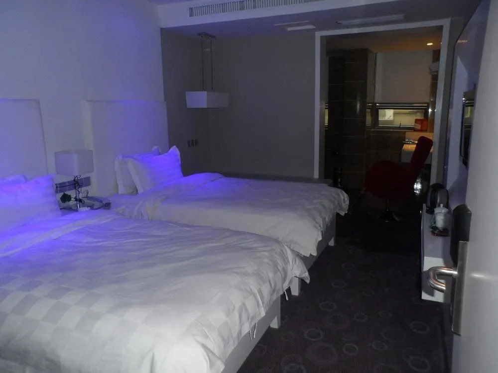 Changsha Longzhimeng Zhenpin Hotel