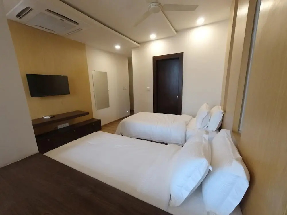 Vybrant Hotels