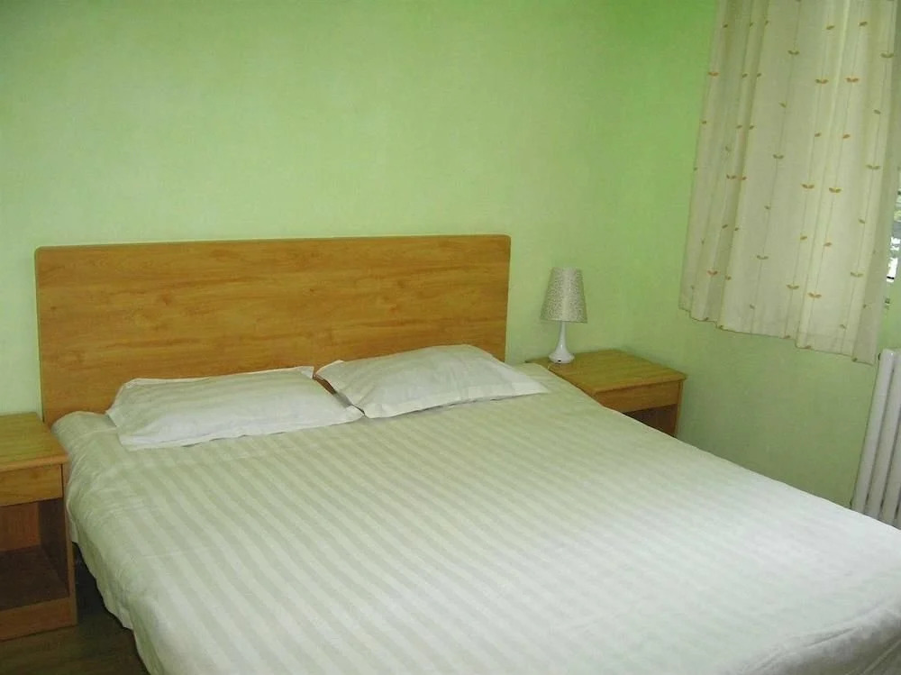 Juranzhijia Business Hotel