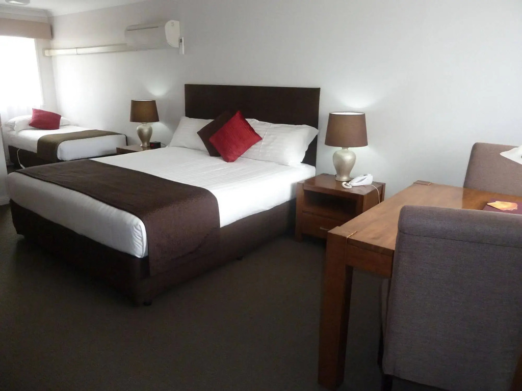 The Aston Motel Tamworth