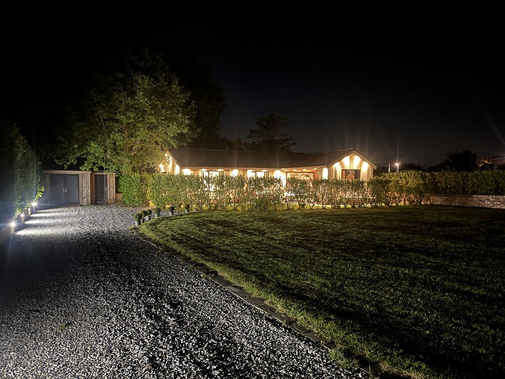 Wayside Lodge