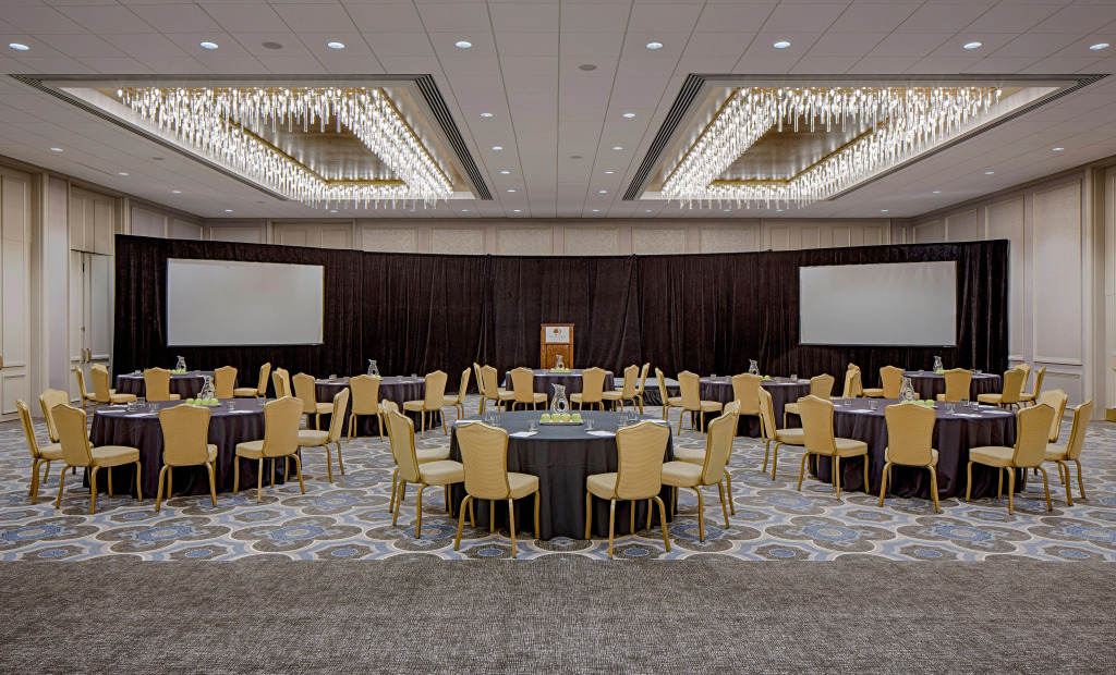 DoubleTree by Hilton Hotel Houston Greenway Plaza