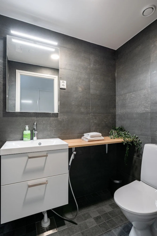 Spacious 2BR at Tammela Stadium - Sauna & Balcony