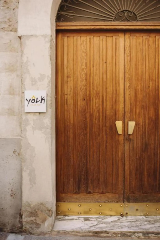 Yolk, characteristic complex with a minimal style close to the port of monopoli-Holyday