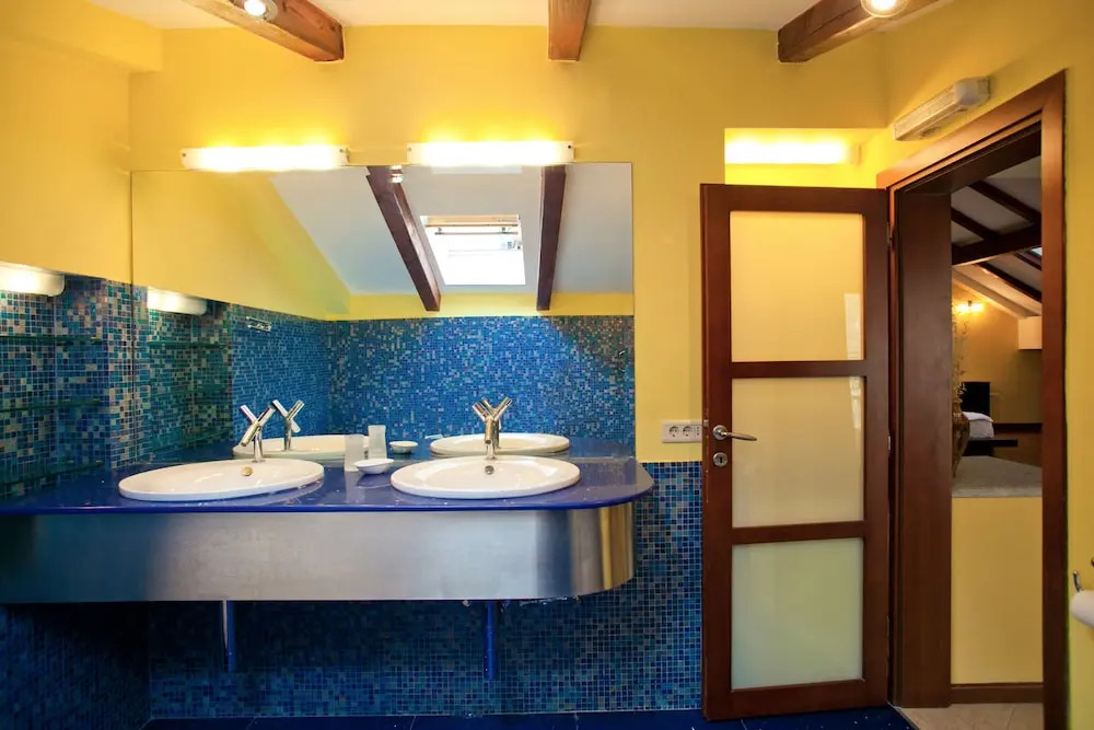 Forza Lux Guest House