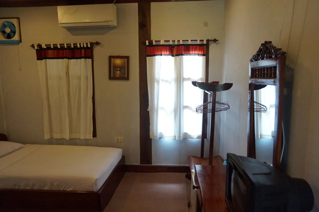 Ouis Guesthouse
