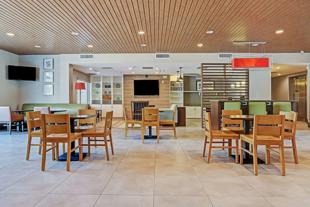 Garner Hotel Houston - Westheimer by IHG