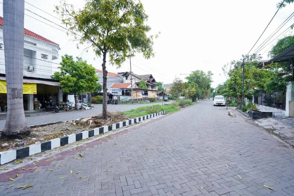 OYO Life 2309 Kost Si Mbok Vivi