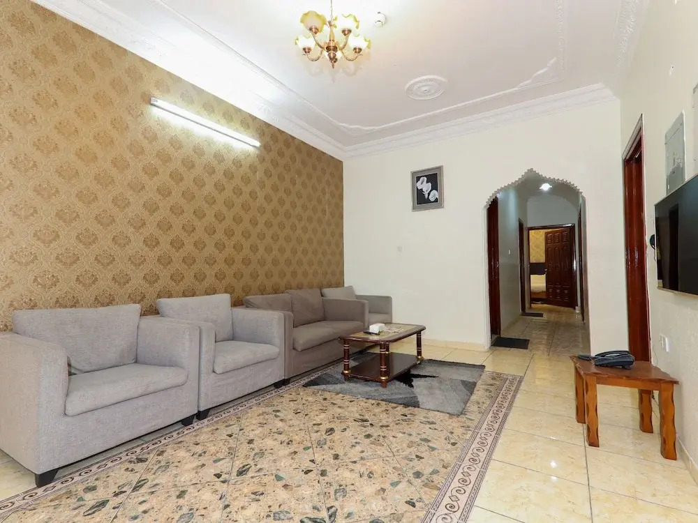 OYO 163 Al Sadarh Furnished Units