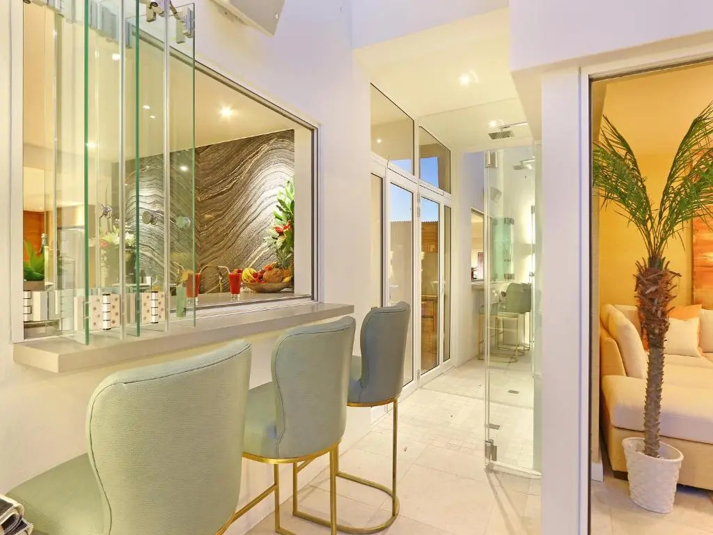 Clifton YOLO Spaces - Clifton Private Beach Villa