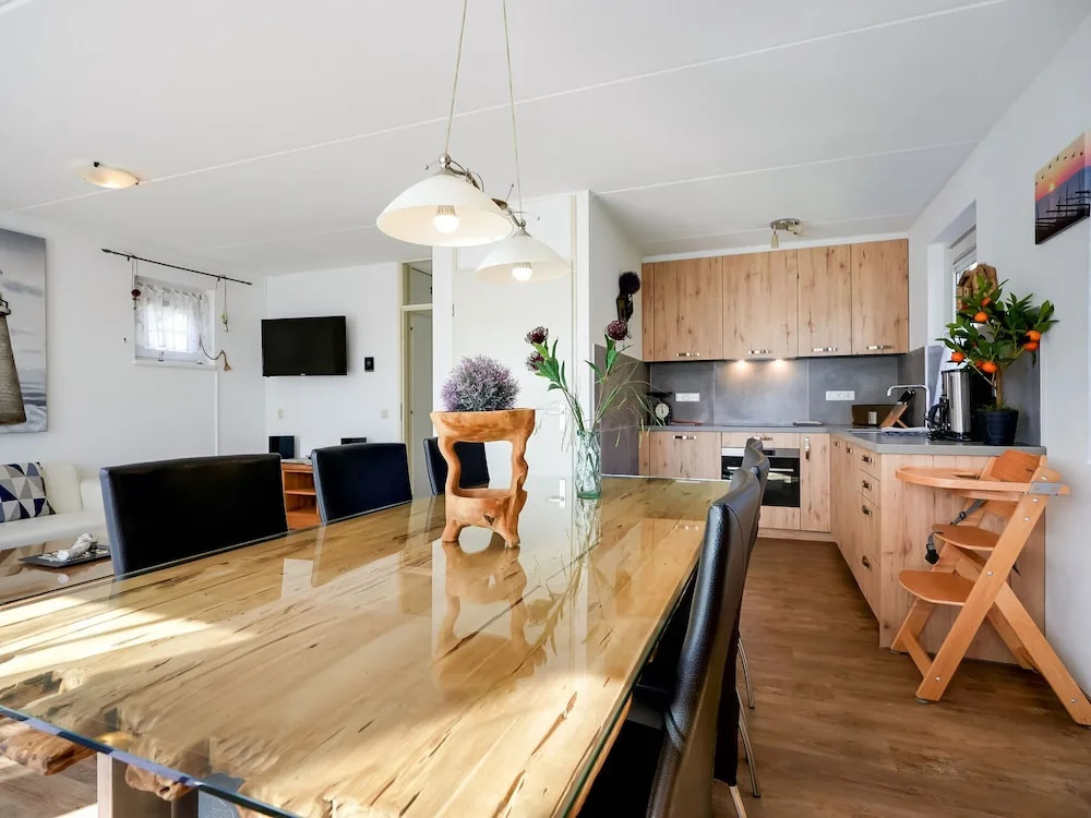 Detached Holiday Home near Veerse Meer & Marina