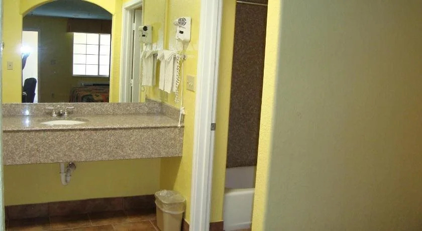 Winnquest Inn Near Ft. Sam Houston