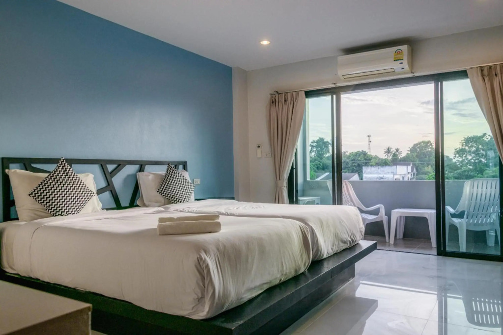 Sleep Whale Hotel