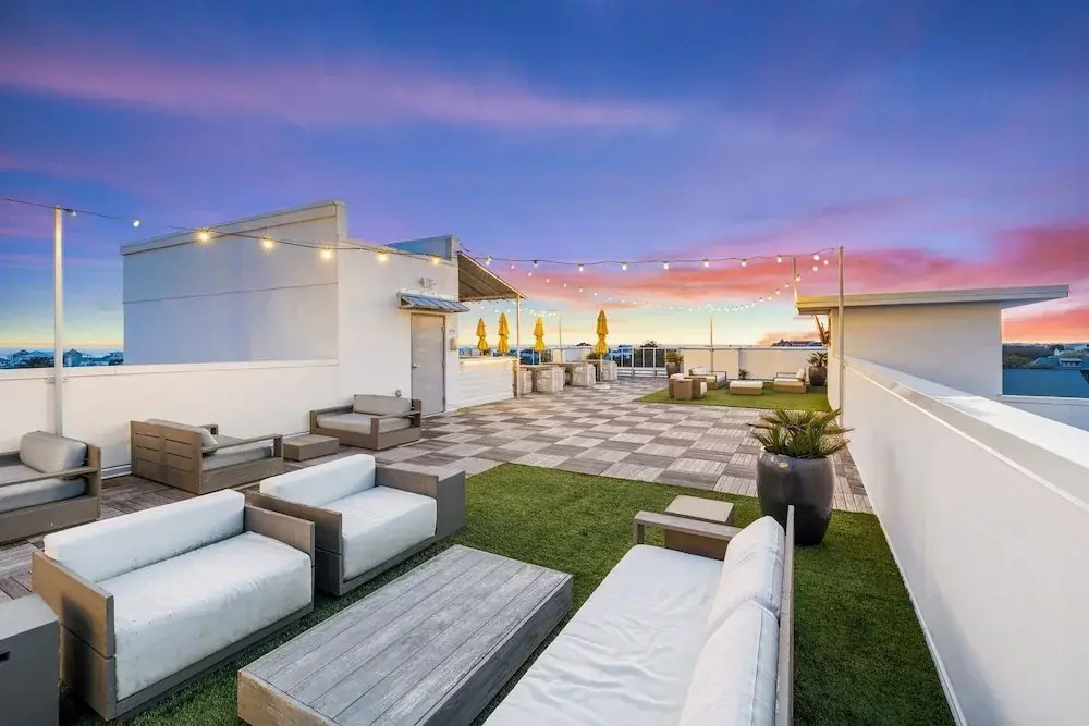 The Pointe 344 2 Bedroom Condo by RedAwning