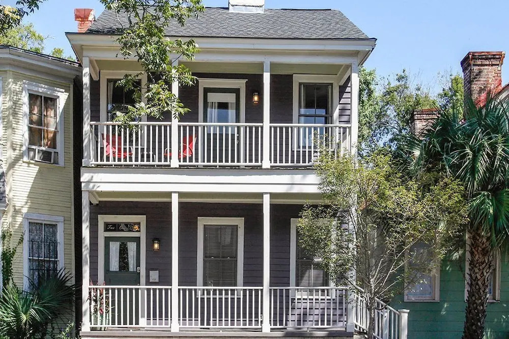 Historic 4BR w/Fenced Yard in the Victorian District Home