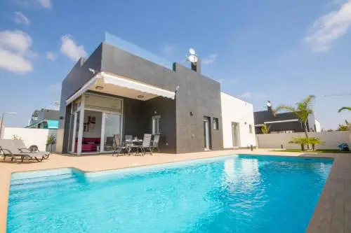 Lamar House Villa 3037