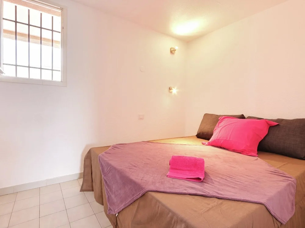 Carefully Furnished Studio at 100 m. From the Beach