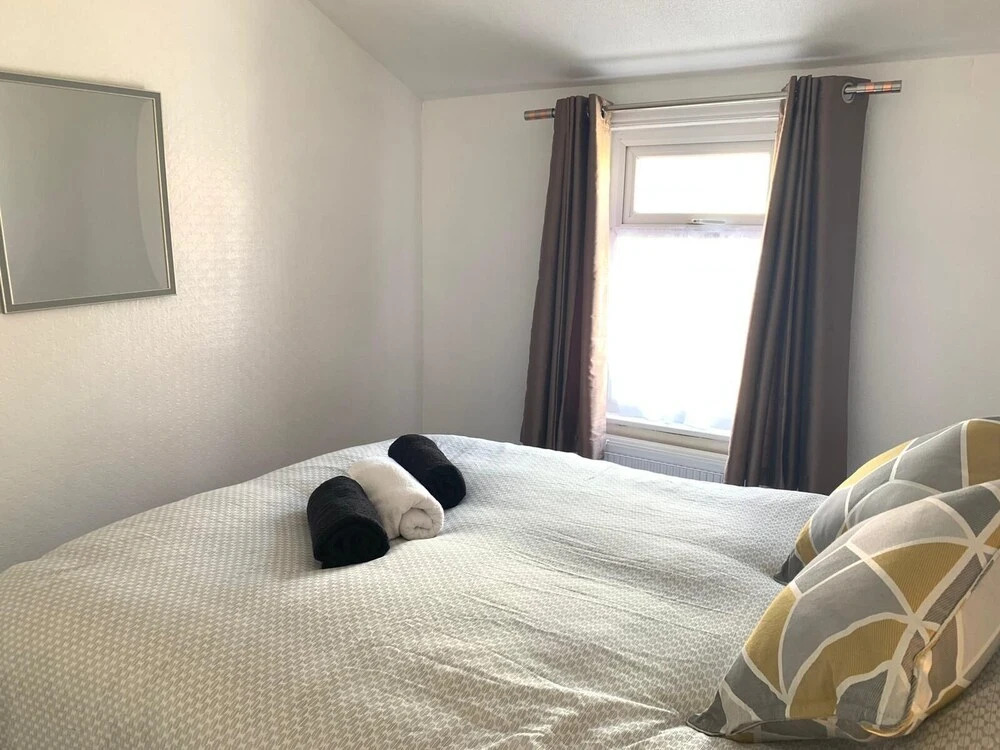 4-bed House 10min Walk to Town Centre in Blackpool