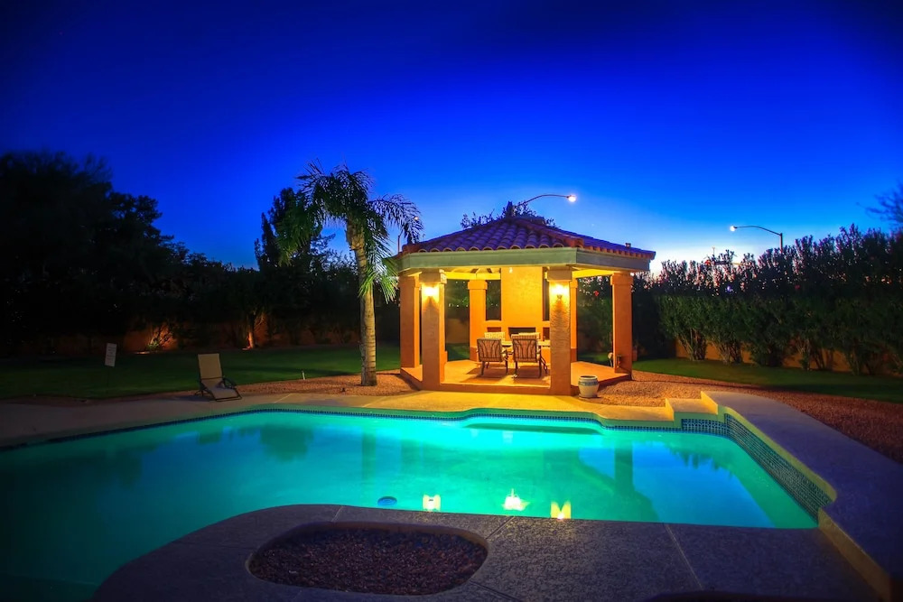 Avalon - 4 Bedroom Home - Scottsdale