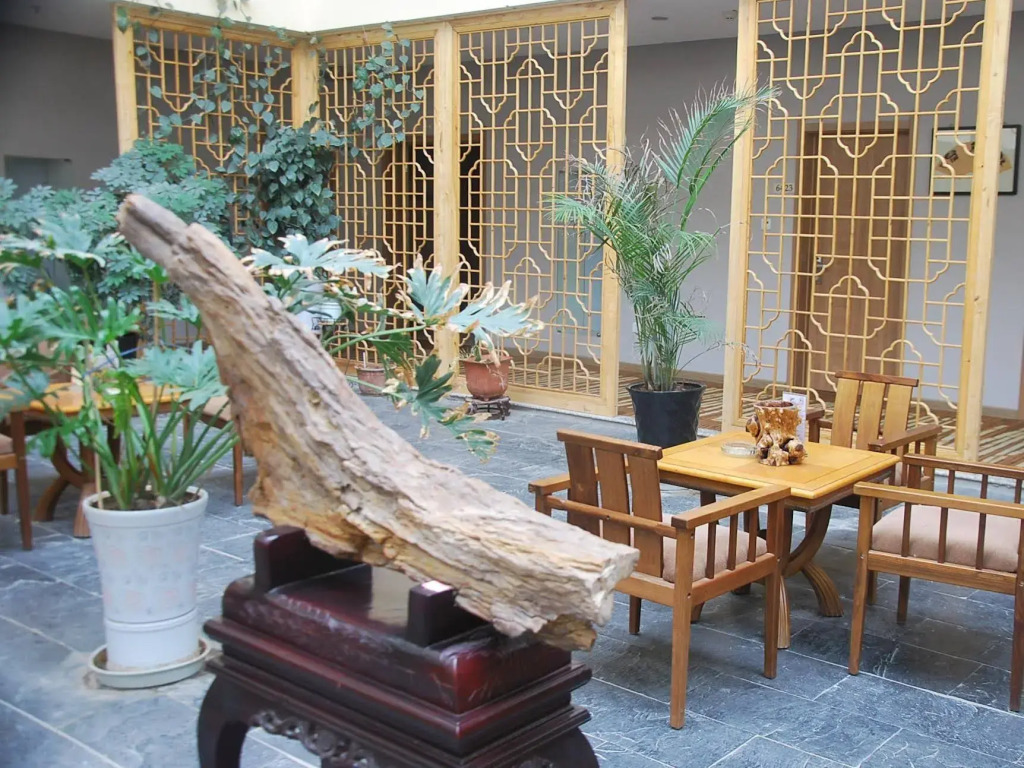 Dunhuang Yuetian Hotel