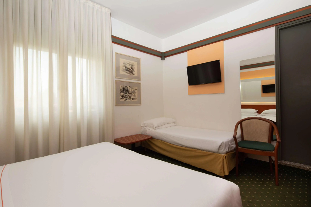 Jet Hotel, Sure Hotel Collection by Best Western