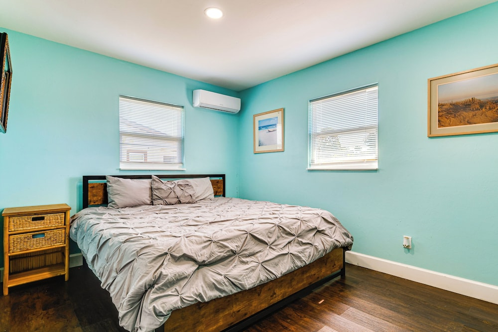Beach Days & Backyard Nights! Fort Myers Retreat