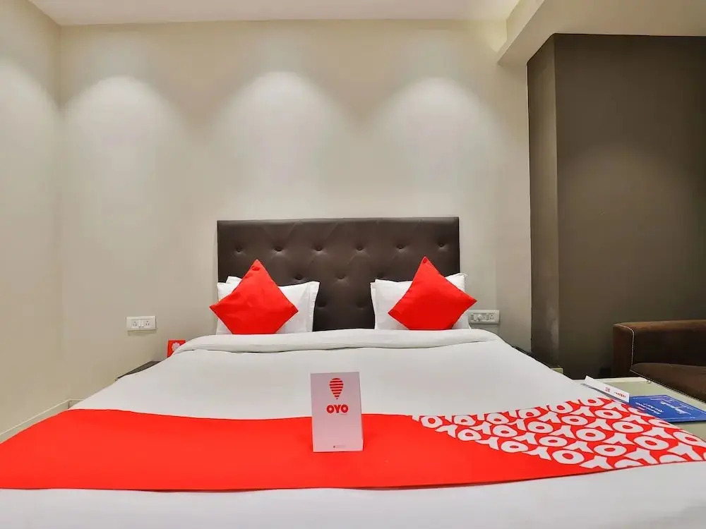 Hotel Navya Palace by OYO Rooms