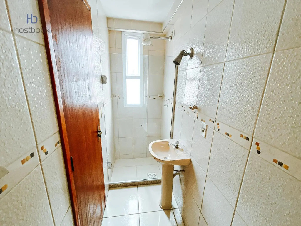 Apto a 200 m da praia do bosque - WIFI 200MB - Netflix - Cozinha equipada - Garagem - Ar condicionado