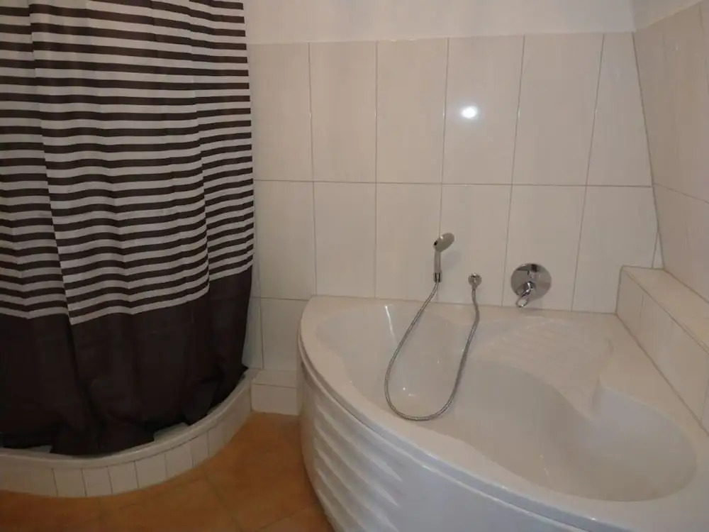 De Bohn Comfortable Holiday Residence